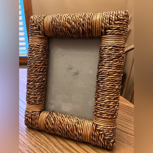 Other - Picture Photo Frame - Jute / Rope
For 5x7 Photo